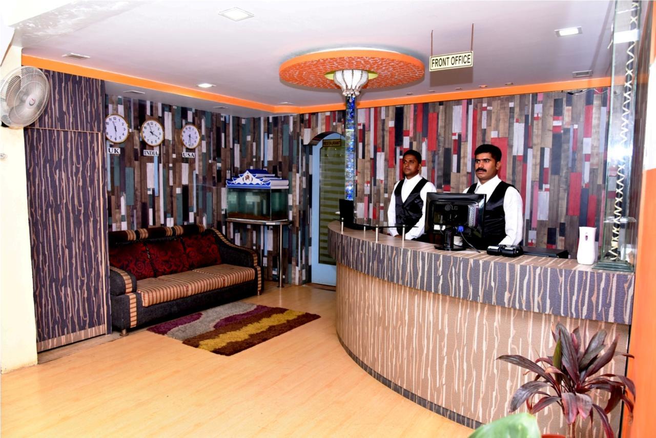 Hotel Housefinch Residency Dod Jala Buitenkant foto