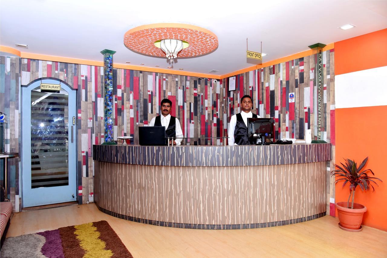 Hotel Housefinch Residency Dod Jala Buitenkant foto