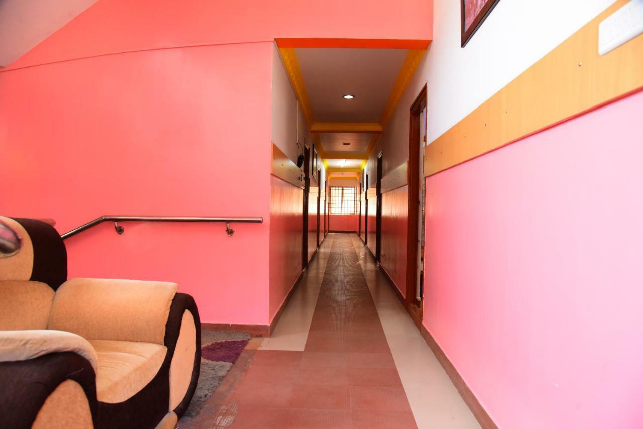 Hotel Housefinch Residency Dod Jala Buitenkant foto